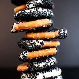 Black and White Chocolate Dipped Pretzels