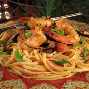 Spicy Szechuan Shrimp Linguine