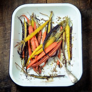 Oven-Roasted Carrots with Fennel