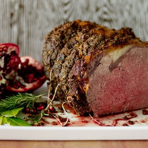 Boneless Rib Roast with Garlic and Herbs